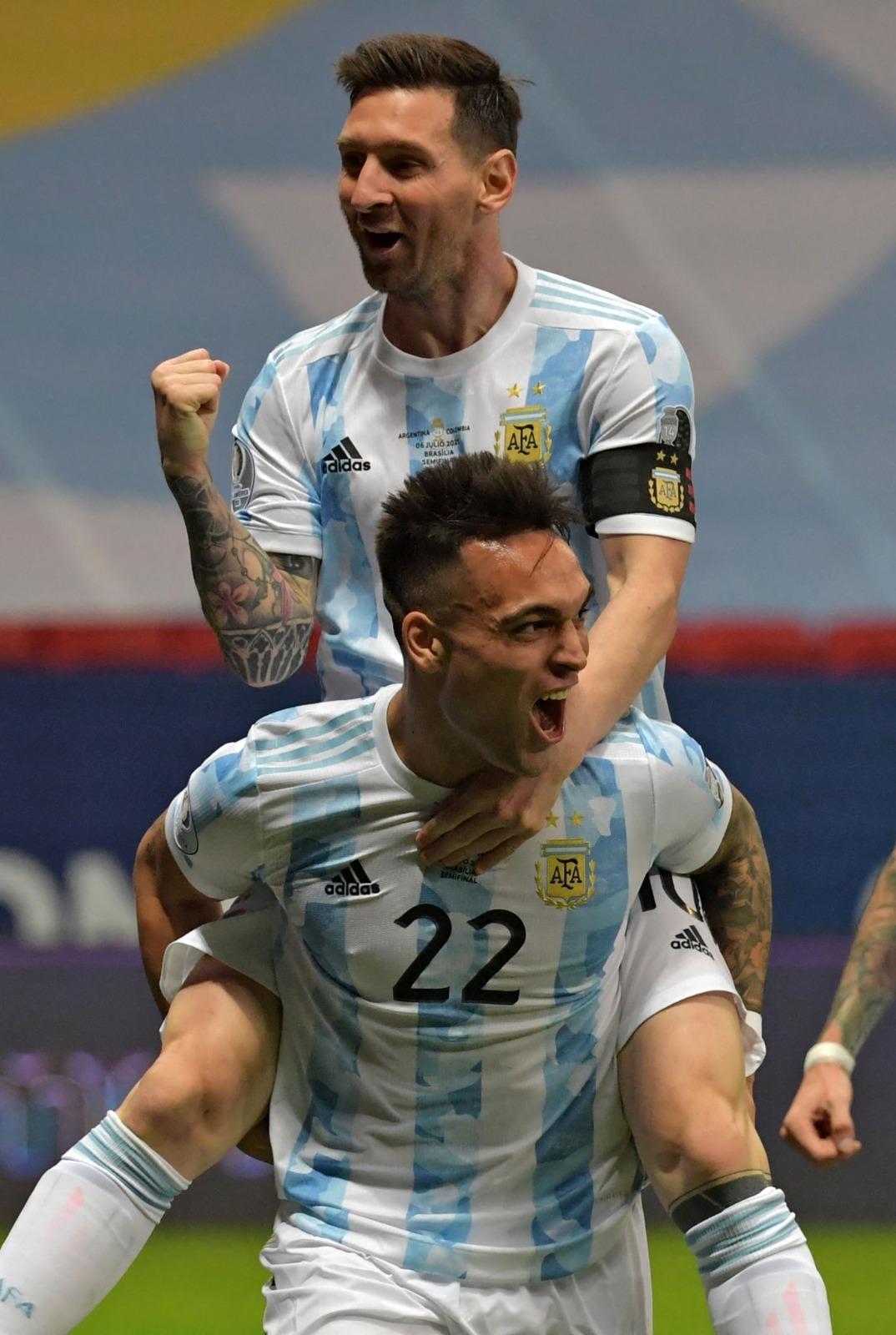 英格兰队翻盘韩国队,奥恰洛夫状态火热 英格兰队翻盘韩国队,奥恰洛夫状态火热