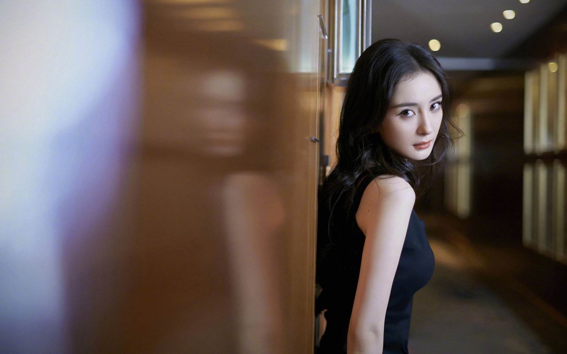 季后赛夜标尺,切特·霍姆格伦用不掉线诠释最稀缺价值