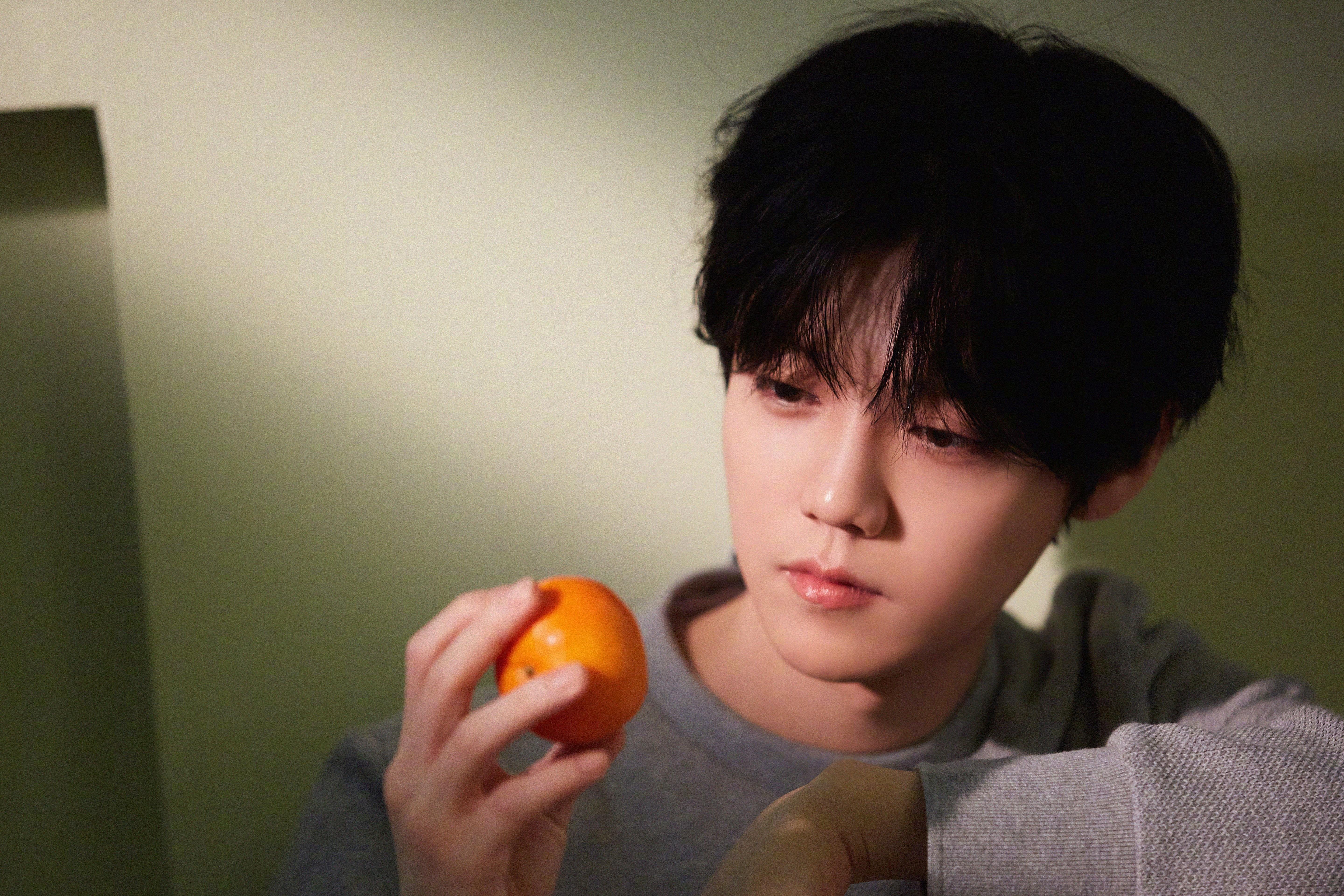 开云体育入口-当爱德华兹的45分遇上胡金秋的篮板雨，一场跨越时空的加时鏖战