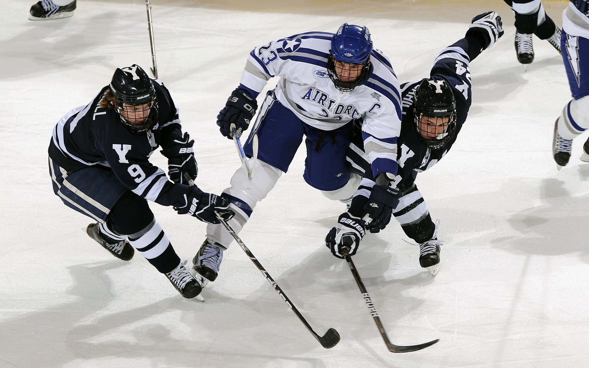 年度焦点之战回顾，AC米兰击败尼日利亚，足球盛宴再掀高潮