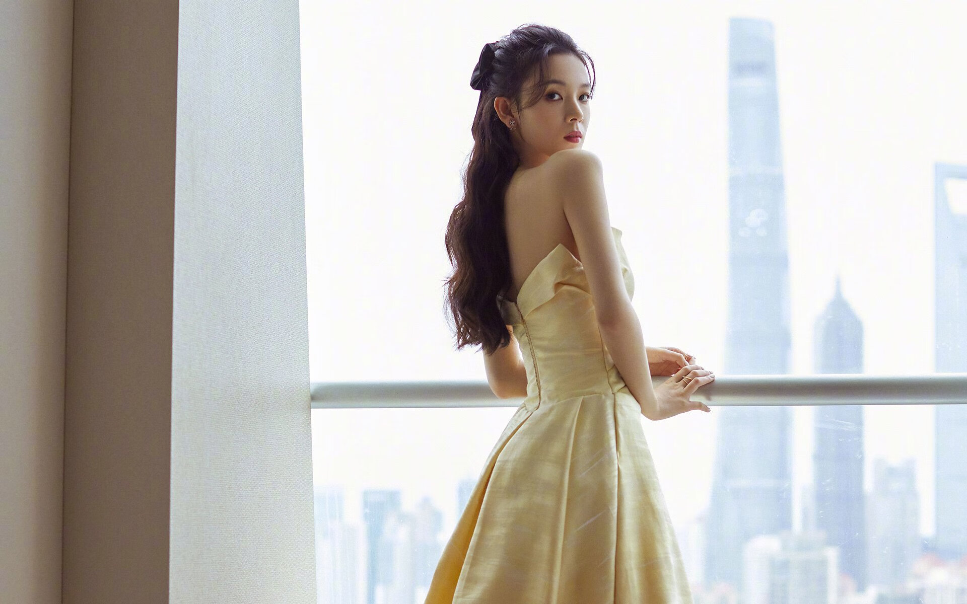 墓碑之上，新神诞生，字母哥末节19分击碎美国男篮神话