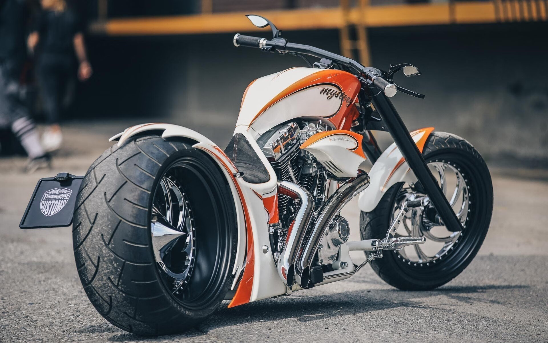 波兰之刃双线出鞘，国家队斩落强敌，阿什拉夫德甲争冠战接管比赛